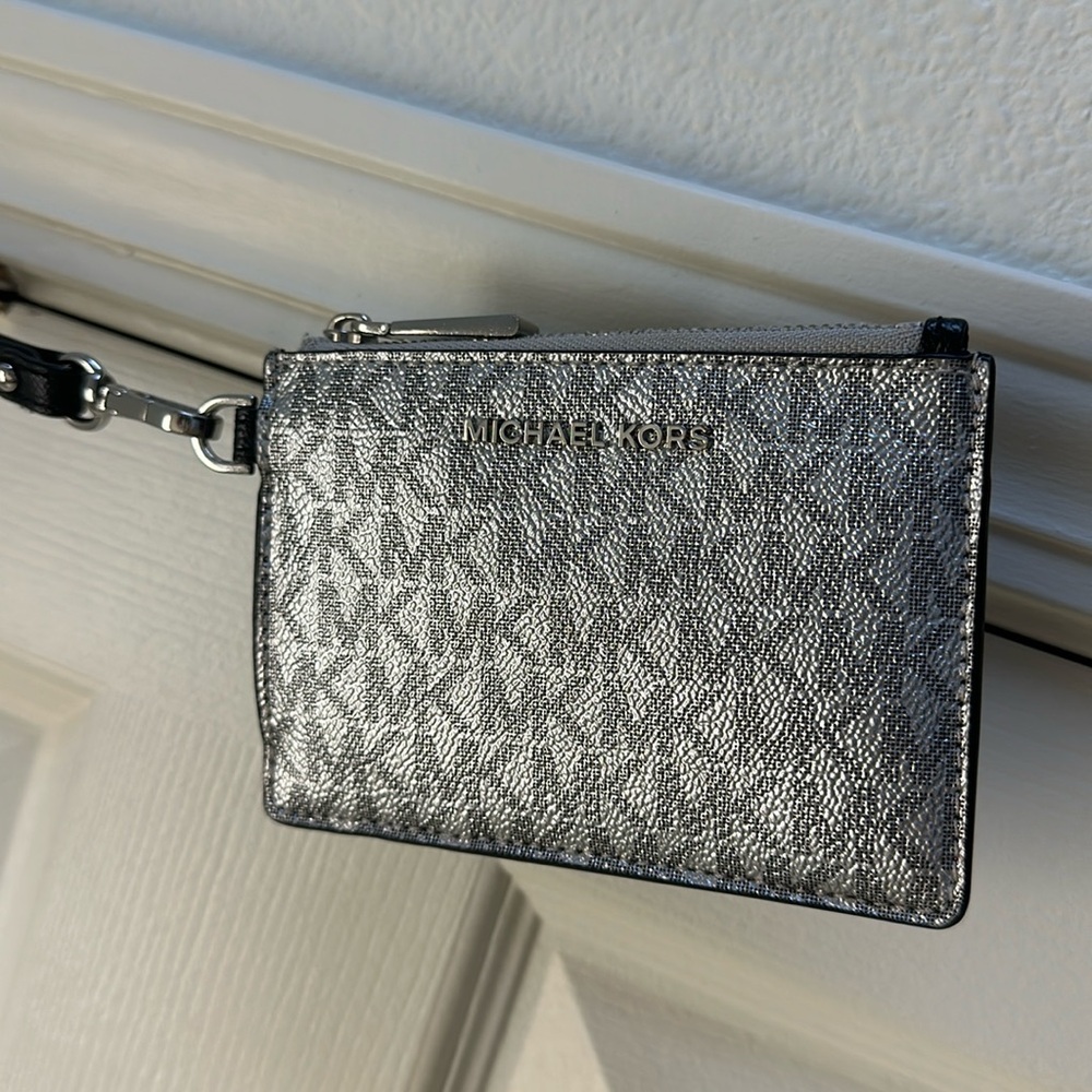 Michael Kors Wristlet Wallet
